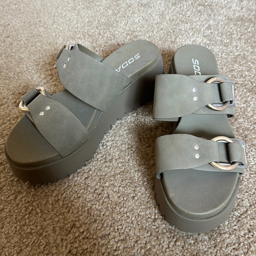 Soda heeled Sandels